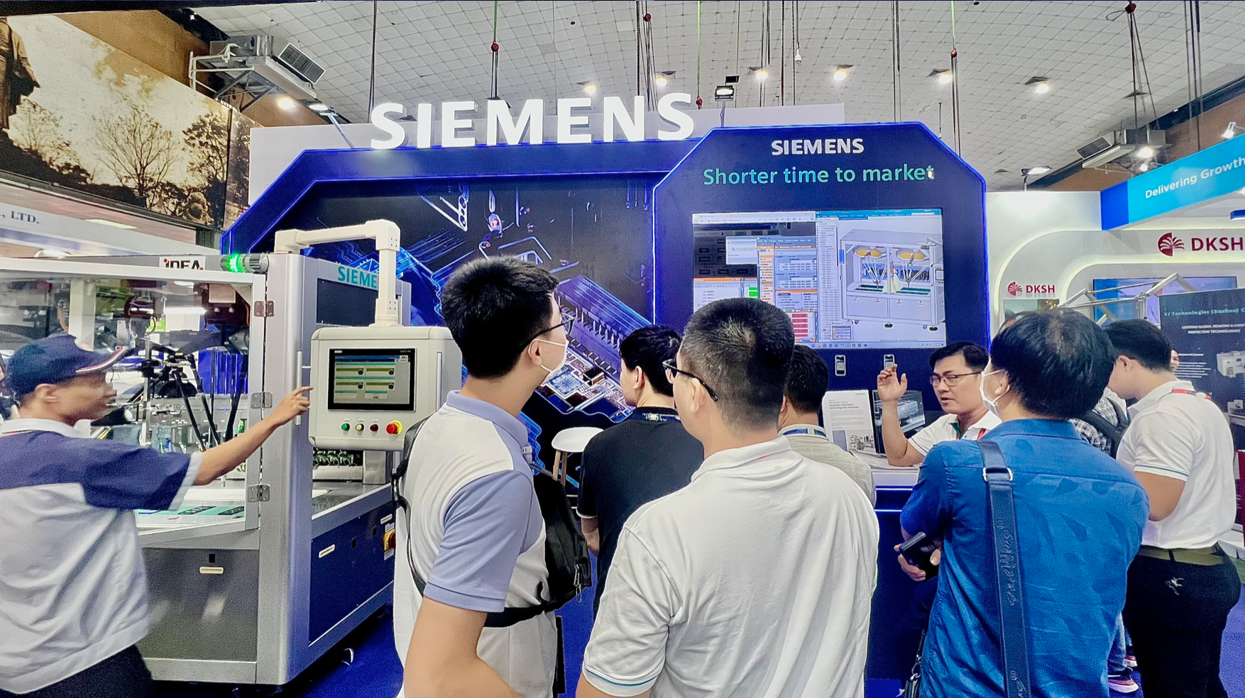 Siemens[-]giới[-]thiệu[-]các[-]công[-]nghệ[-]và[-]giải[-]pháp[-]điều[-]khiển[-]mới[-]nhất[-]tại[-]triển[-]lãm[-]NEPCON[-]Việt[-]Nam[-]2023
